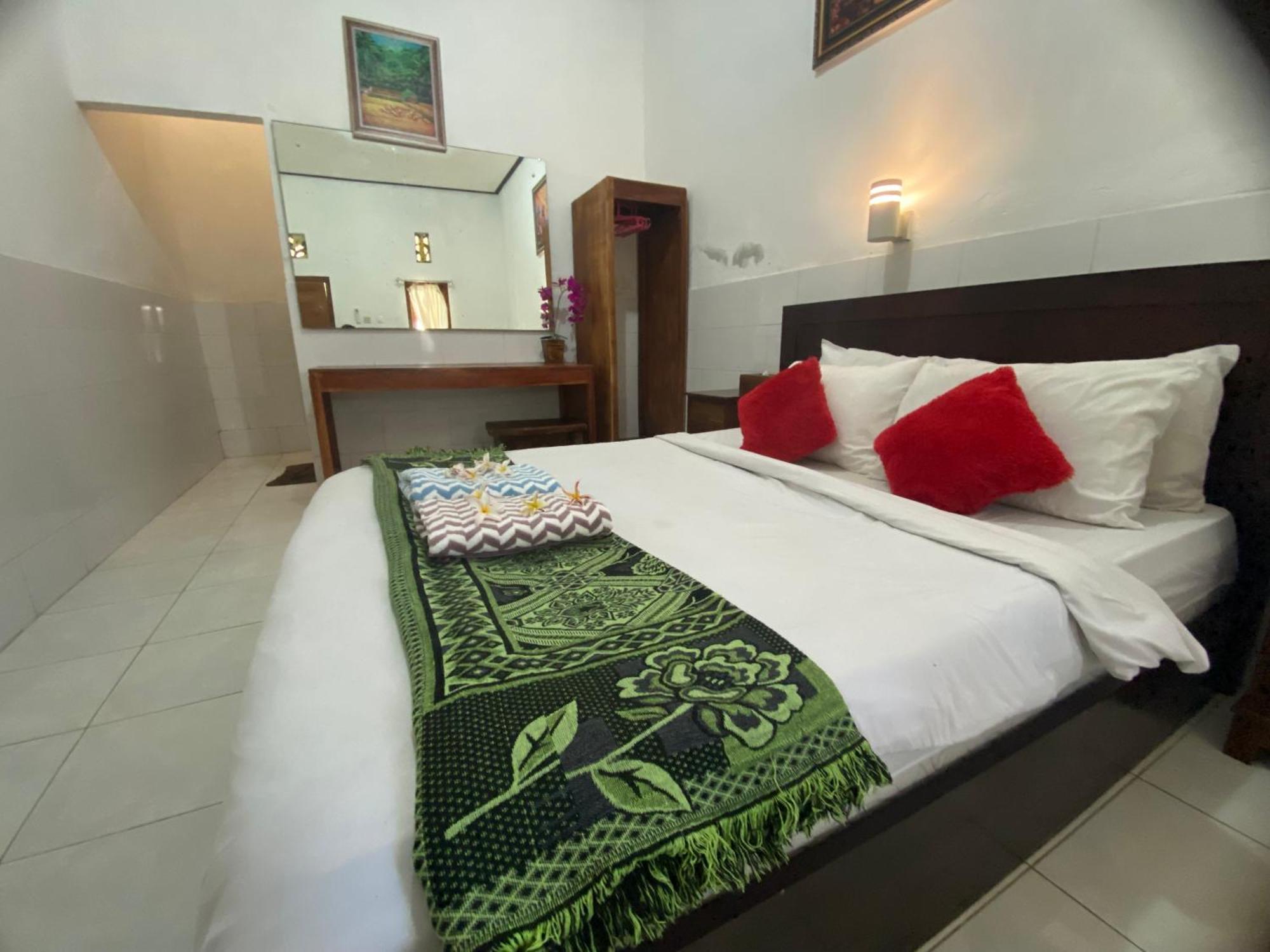 My Art Hostel Batununggul Extérieur photo