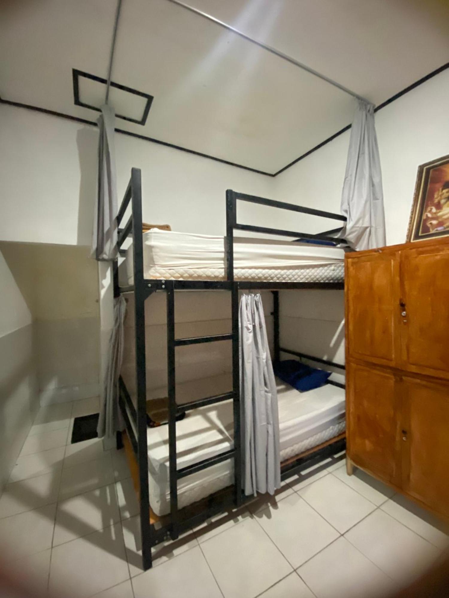 My Art Hostel Batununggul Extérieur photo